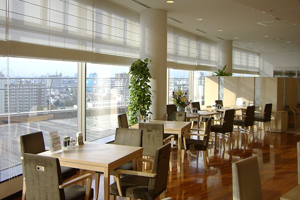 オアシスMSC  レストラン 清潔で安心感のある店舗環境